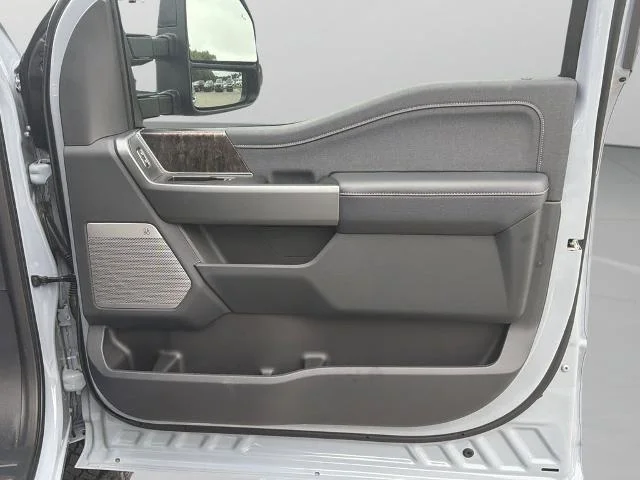 New 2026 Glacier Gray Metallic Tri-Coat Ford F-250® Lariat® image 20