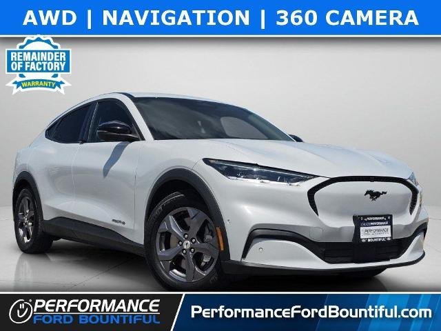 Used 2023 White Metallic Ford  image 1