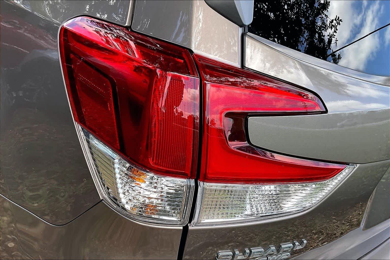 Used 2023 Brilliant Bronze Metallic Subaru Premium image 29