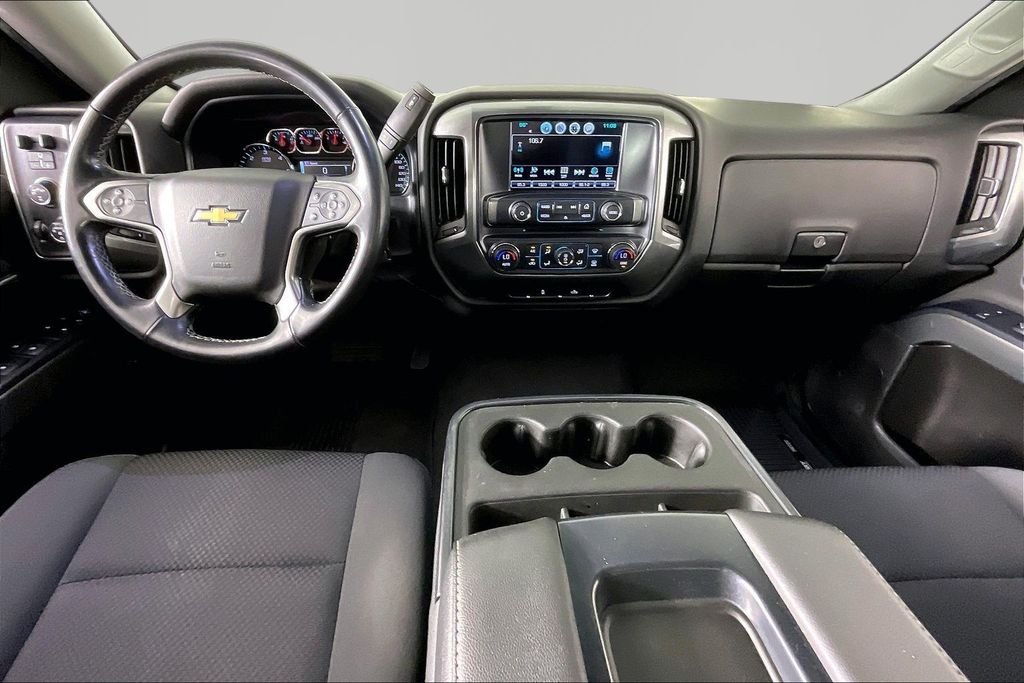 Used 2019 White Chevrolet LT image 8
