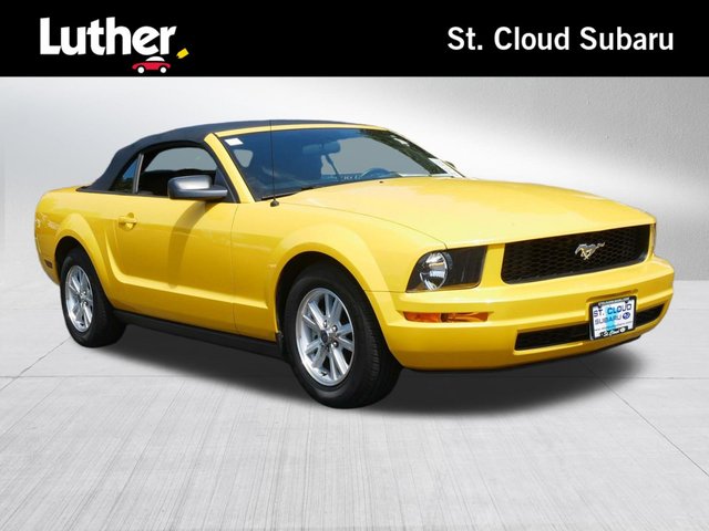 2006 Ford Mustang Standard
