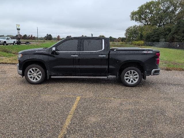 2021 Chevrolet Silverado 1500 LTZ photo 2