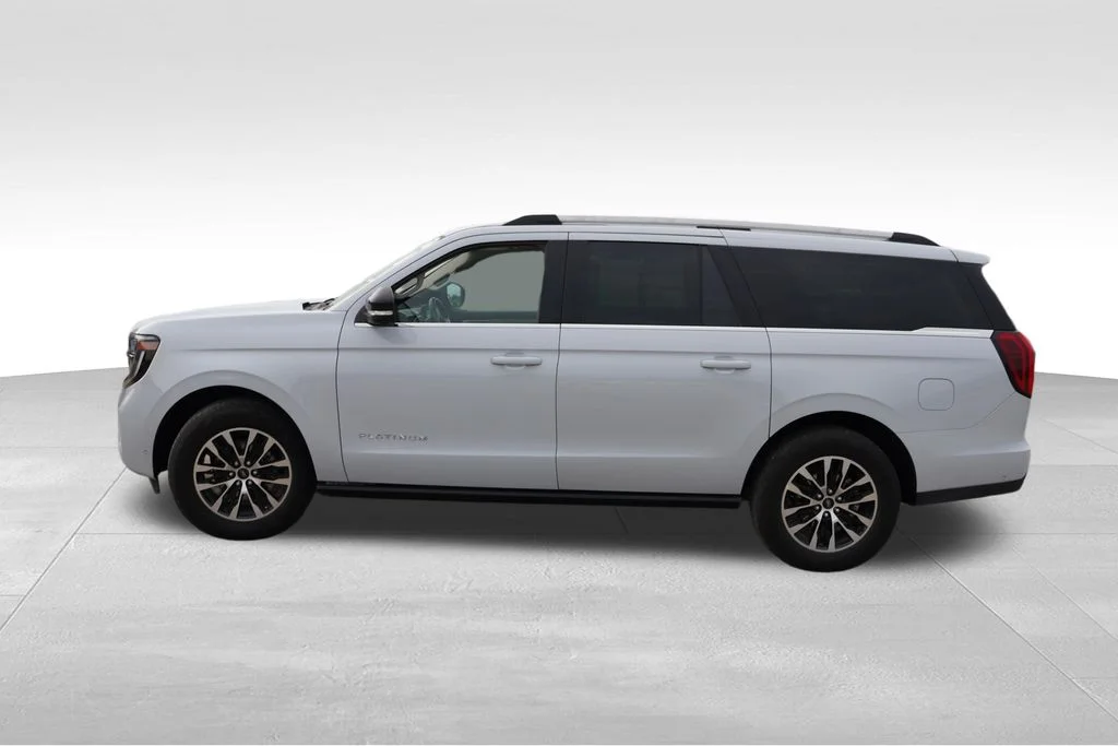 Used 2025 Silver Ford Platinum image 9