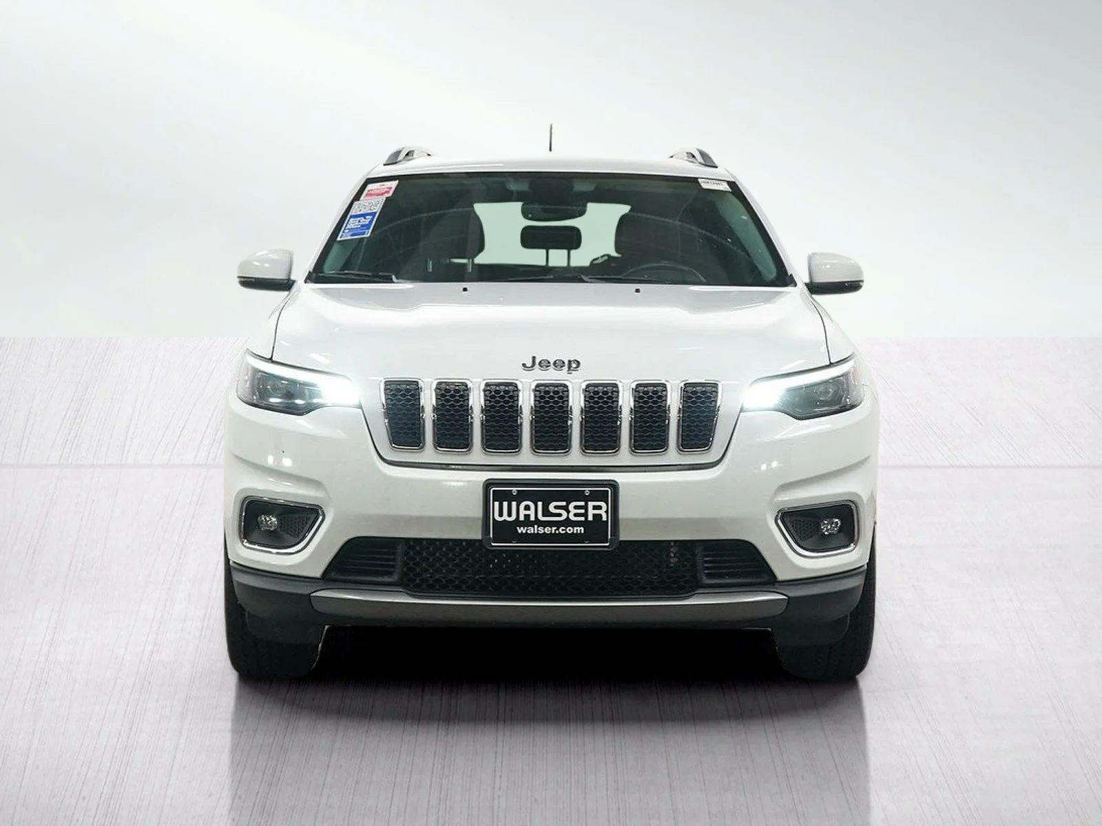 Used 2019 Bright White Clearcoat Jeep Limited image 8