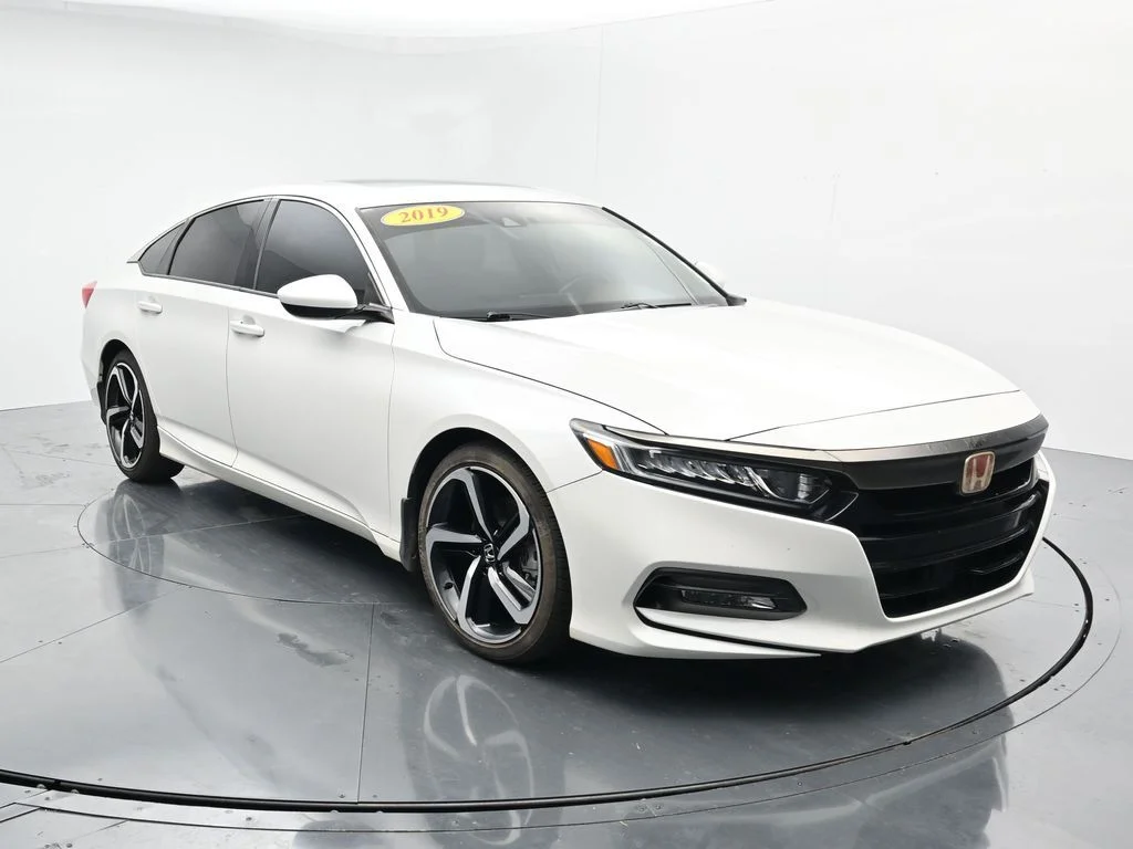 Used 2019  Honda Sport 2.0T image 1