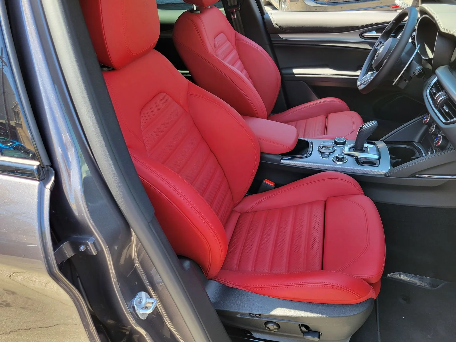 Used 2026 Gray Alfa Romeo VELOCE image 21