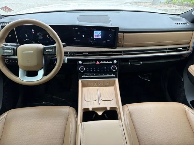 Used 2024 White Hyundai Limited image 12