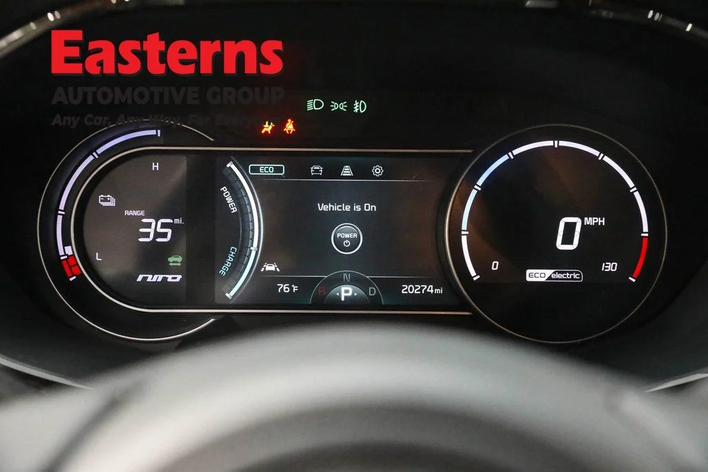 Used 2021 Black Kia EX image 18