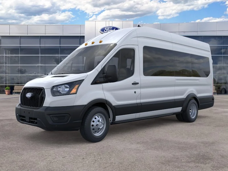 New 2026 Oxford White Ford Passenger Van XL image 4