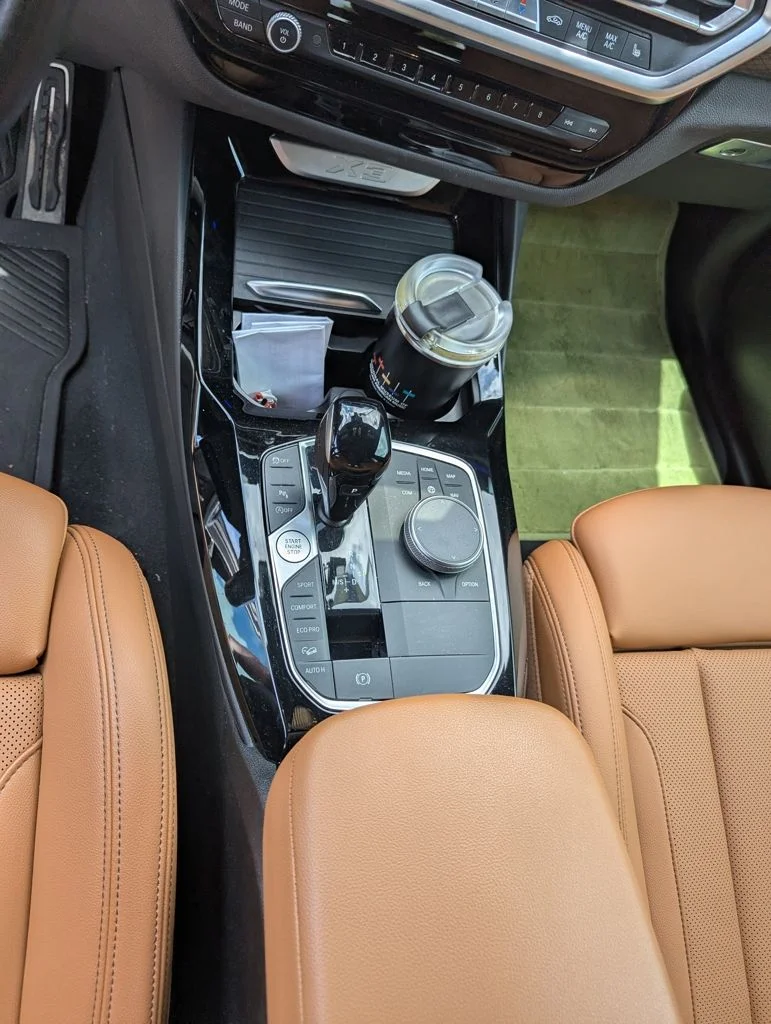 Used 2022 Blue Metallic BMW xDrive30i image 9