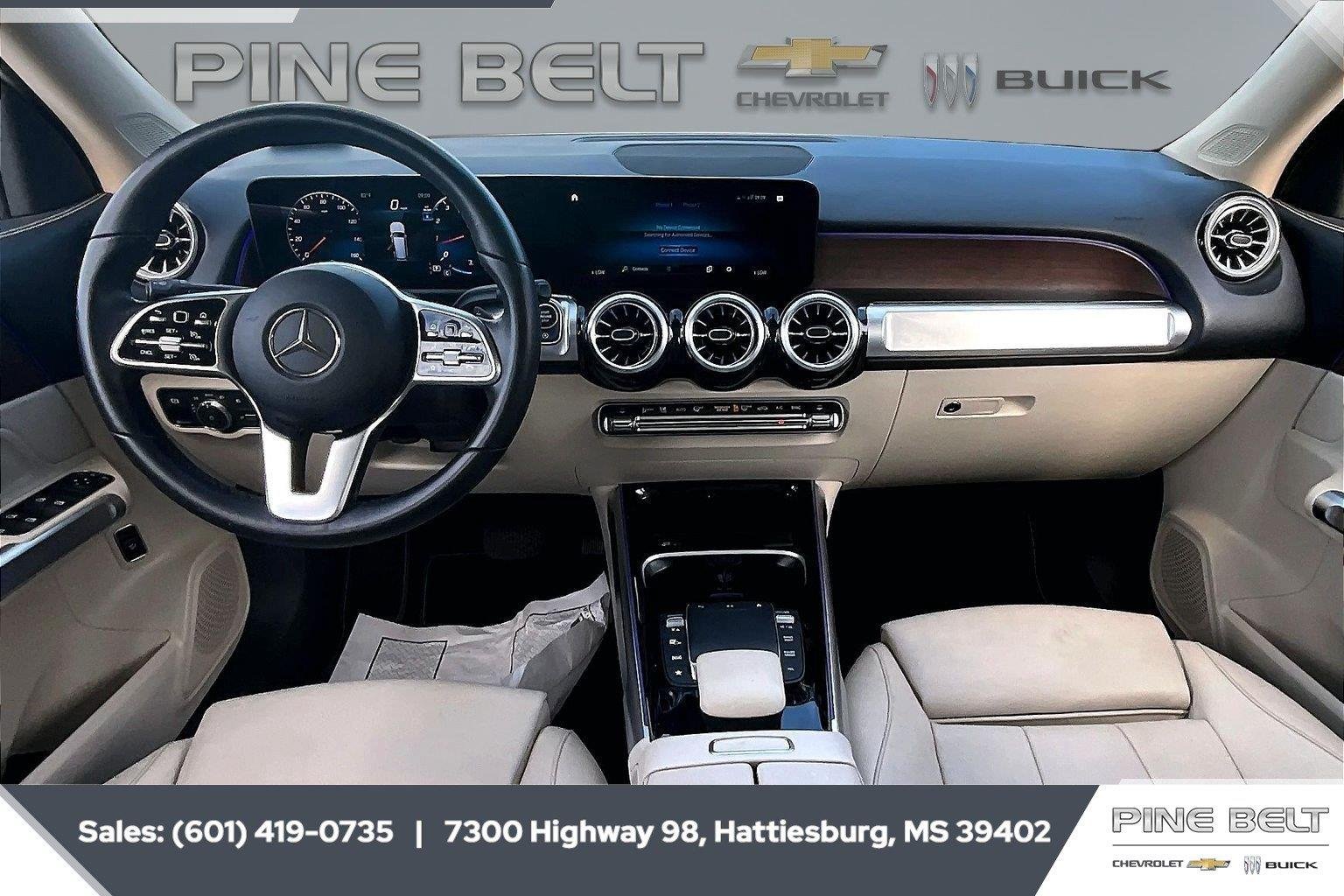 Used 2023 White Mercedes-Benz GLB 250 image 13