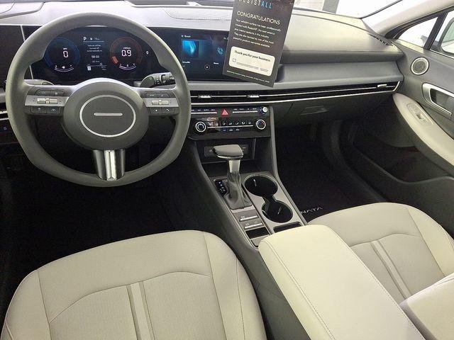 2026 Hyundai Sonata SE - Photo 9