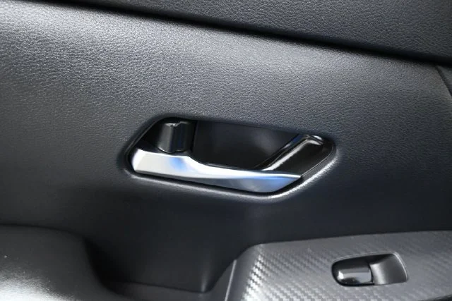 Used 2020 Blue Nissan SV image 11