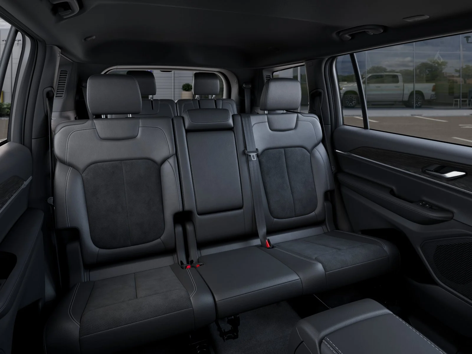 New 2026 Diamond Black Crystal Pearl-Coat Exterior Paint Jeep Altitude image 43