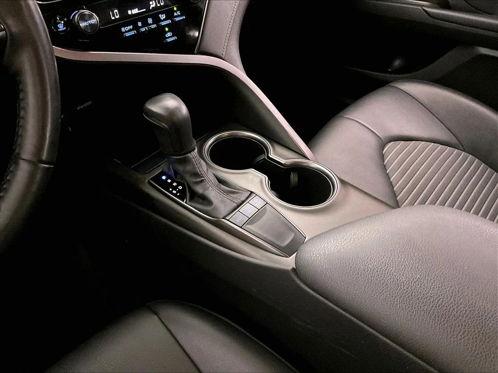 Certified Used 2022 Silver Toyota SE image 19