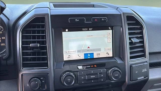 Used 2018 Red Ford XLT image 27