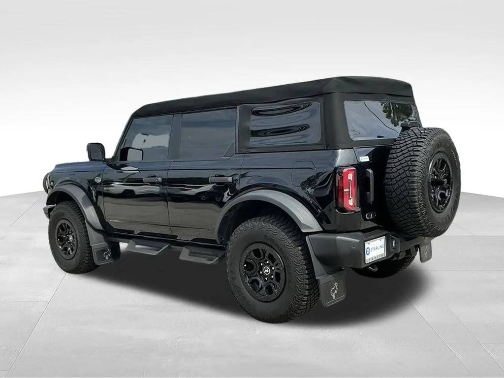 Used 2024 Black Ford Wildtrak image 5