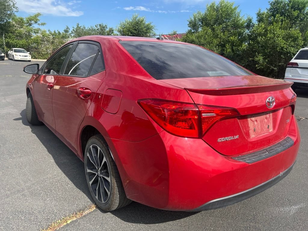 Used 2017 Barcelona Red Metallic Toyota SE image 12