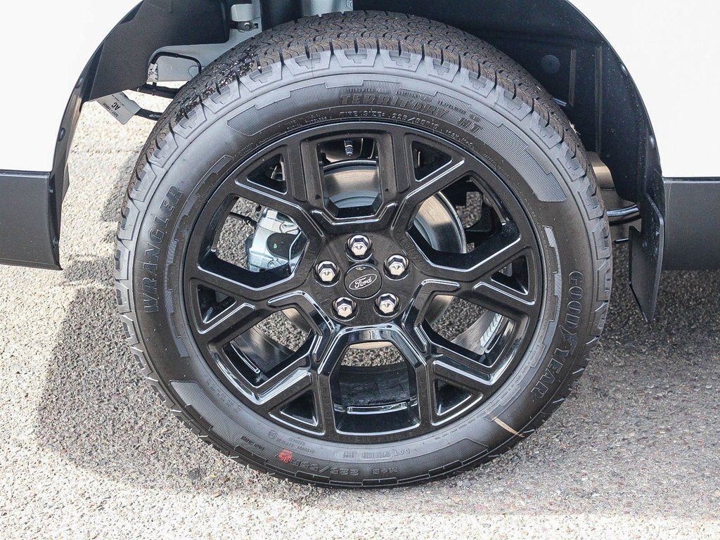 2025 Ford Maverick XLT - Photo 11