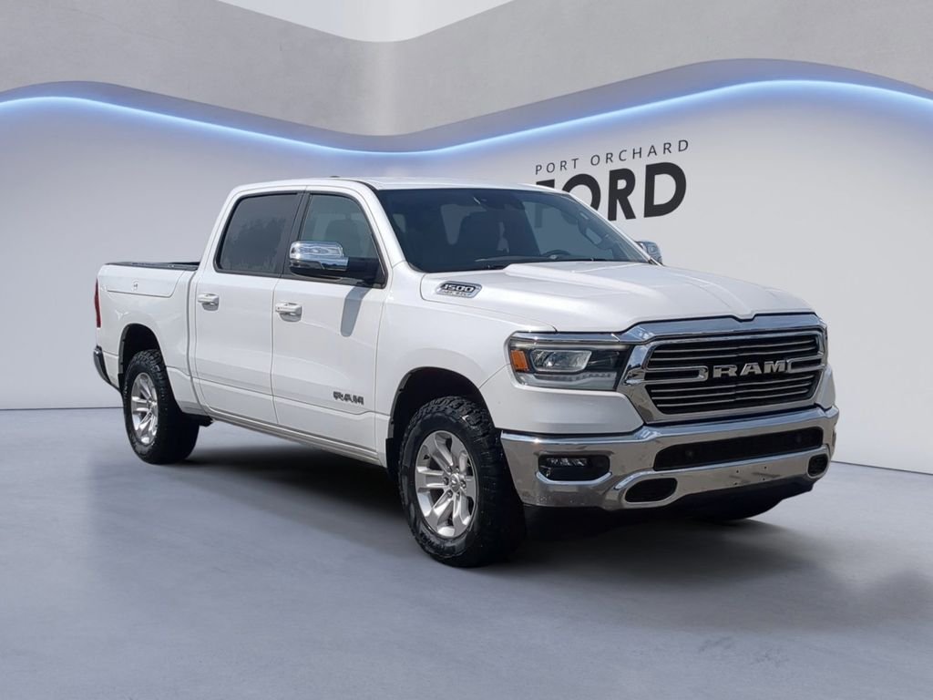 Used 2023 Off-white Ram Laramie image 9