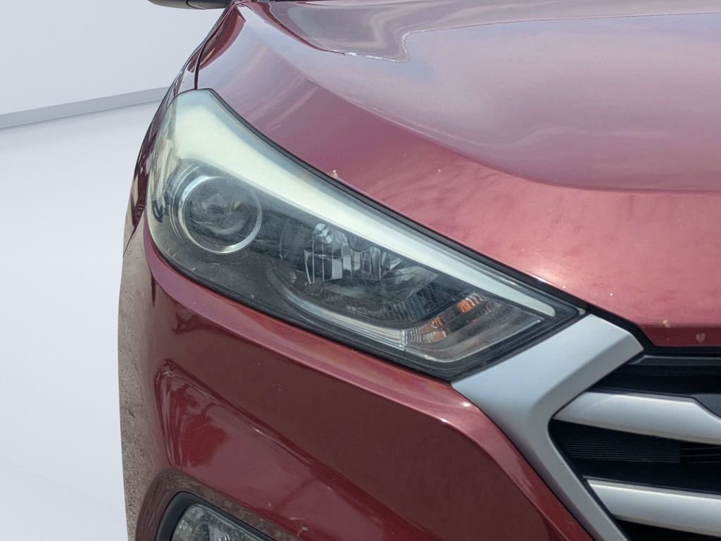 Used 2018 Red Hyundai SEL Plus image 9