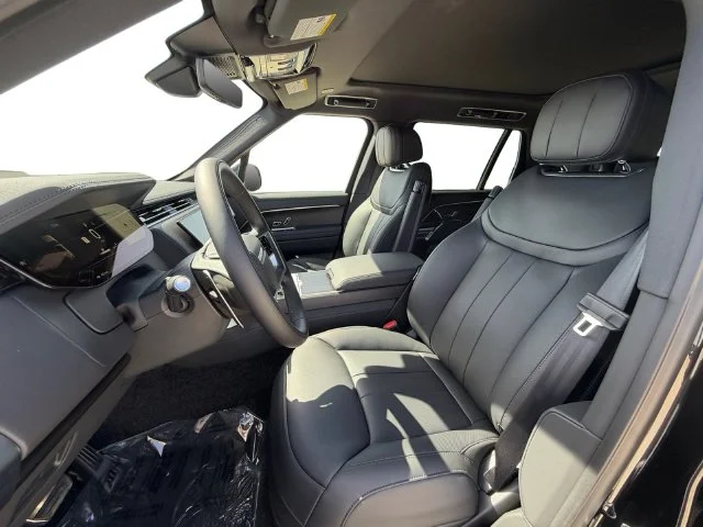New 2027 Black Land Rover SE image 10