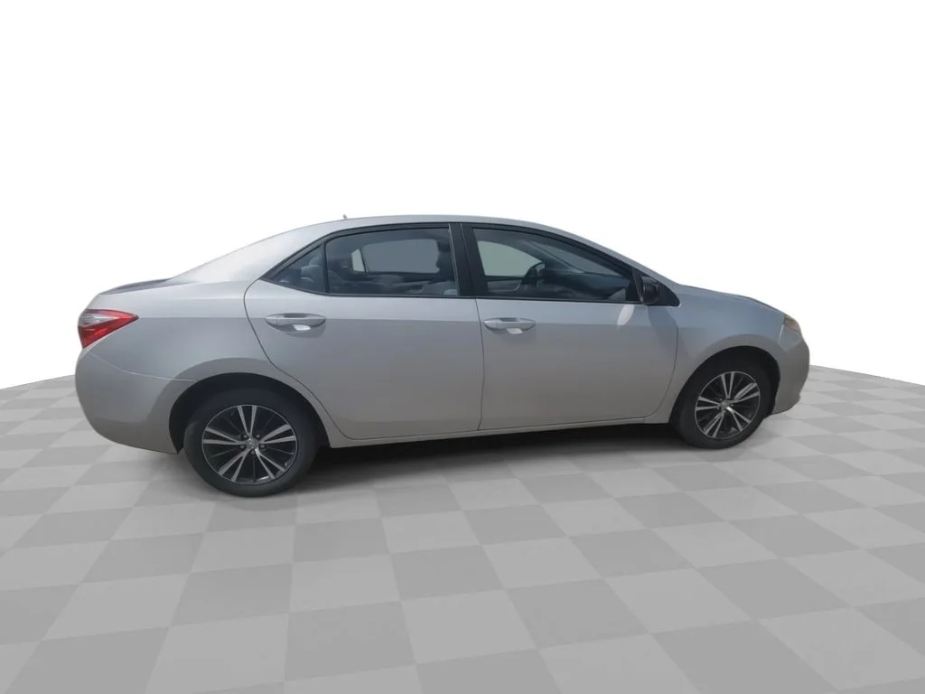 Used 2016 Silver Toyota LE Plus image 9