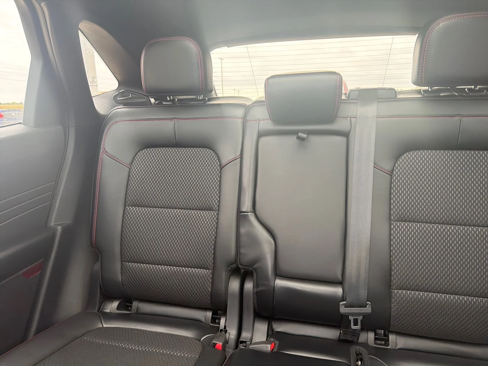 Used 2024 Vapor Blue Metallic Ford ST-Line image 19