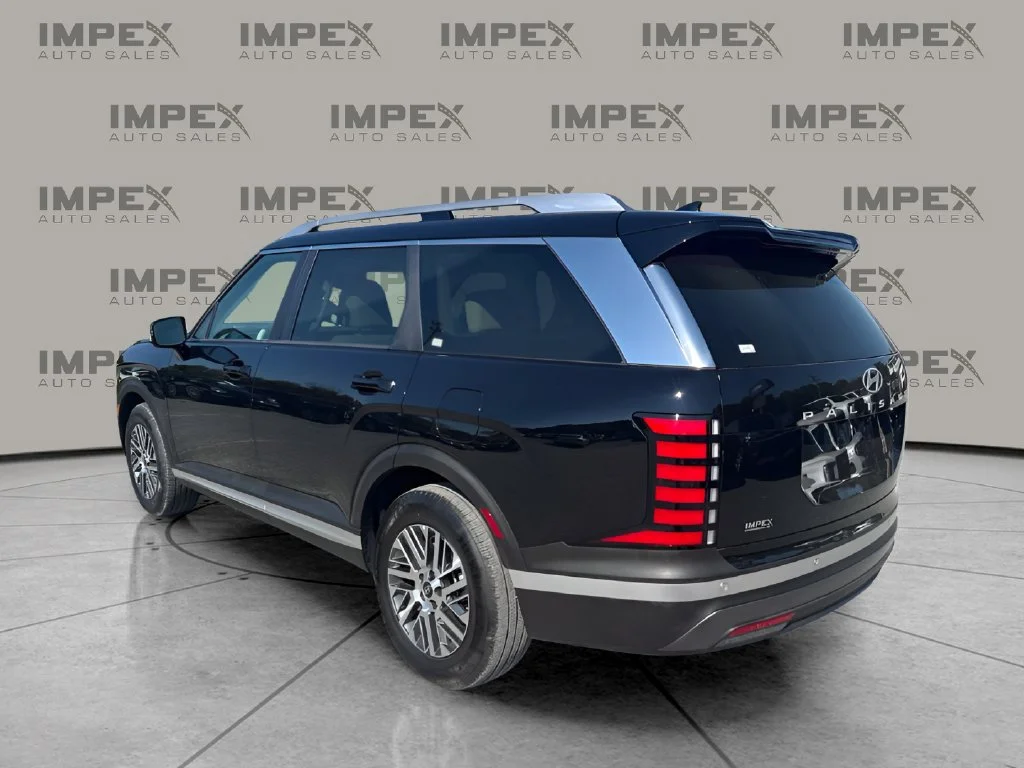 Used 2026 Black Hyundai SEL image 5
