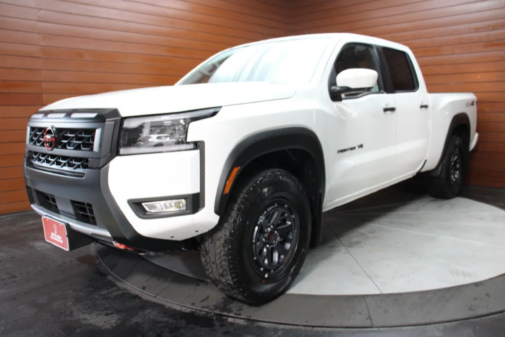 New 2027 Glacier White Nissan Crew Cab PRO-4X® Long Bed image 20
