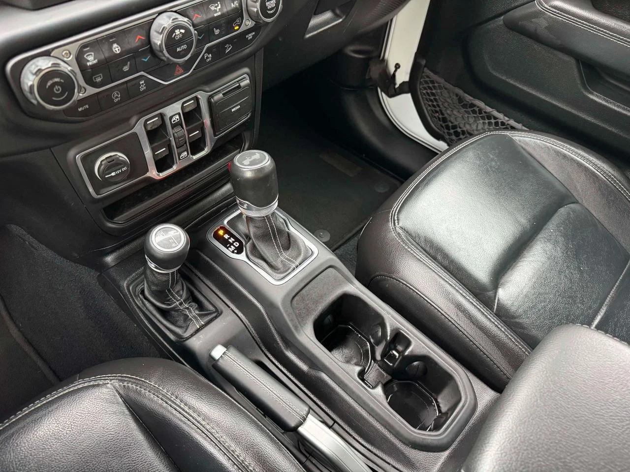 Used 2020 Bright White Clearcoat Jeep Sahara 4x4 image 34