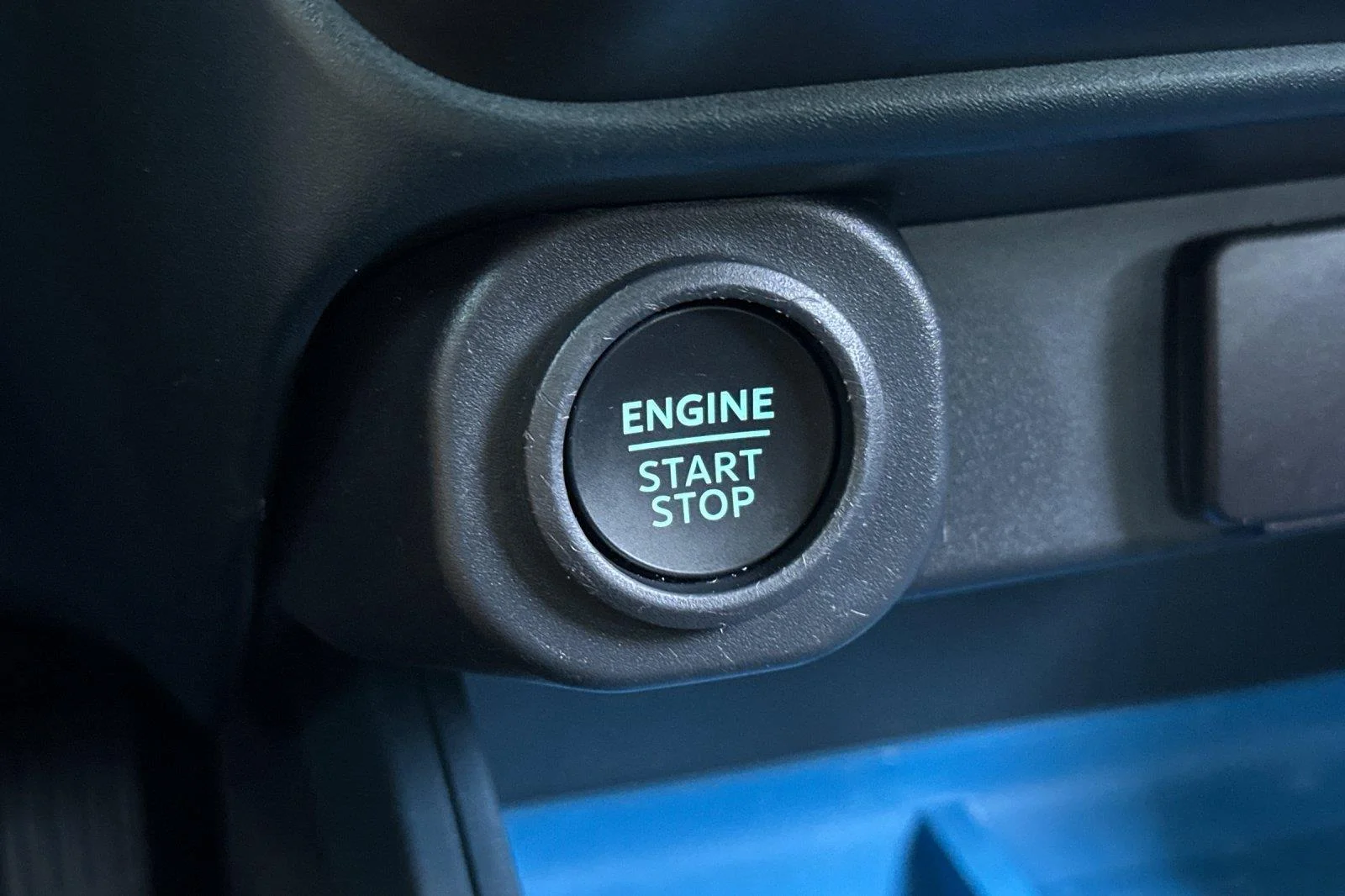 Used 2025 Carbonized Gray Metallic Ford XLT image 21