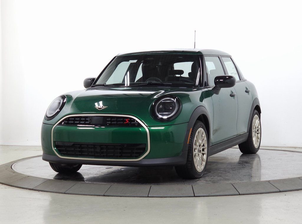 New 2026 British Racing Green MINI Signature Plus image 3