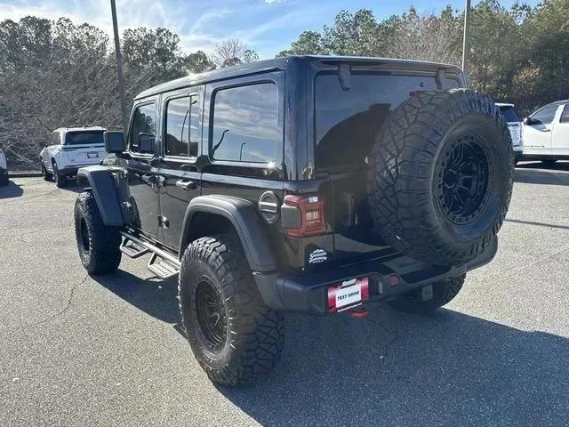 New 2026 Black Clear-Coat Exterior Paint Jeep Rubicon image 7