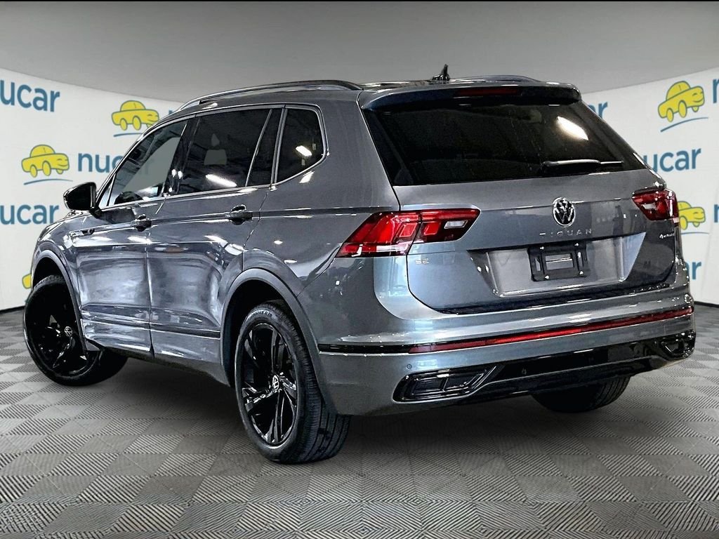 Used 2024 Gray Volkswagen 2.0T SE R-Line Black image 4