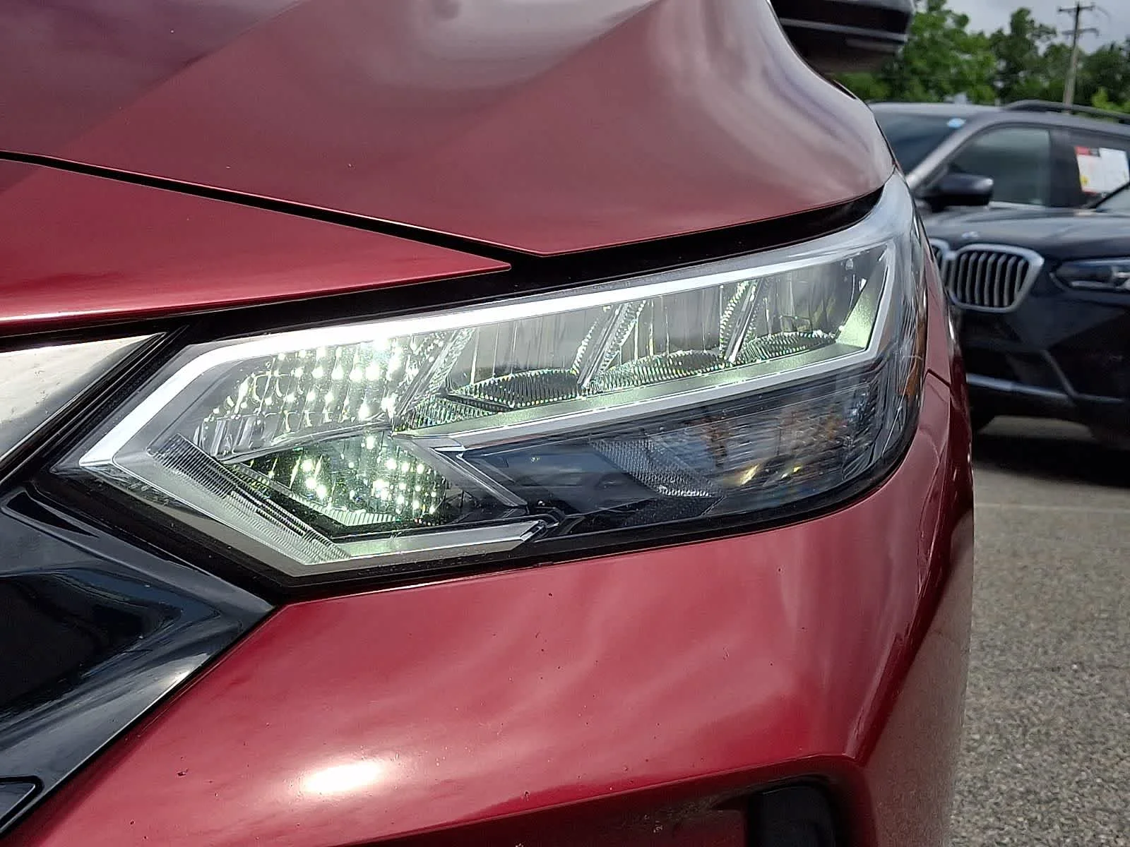 Used 2022 Scarlet Ember Tintcoat Nissan SR image 10