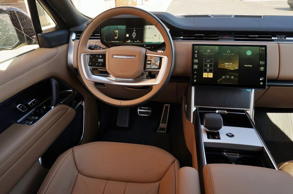 New 2026 Carpathian Grey Land Rover SE image 14