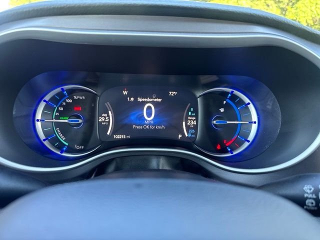 Used 2021 Gray Chrysler Touring L image 27