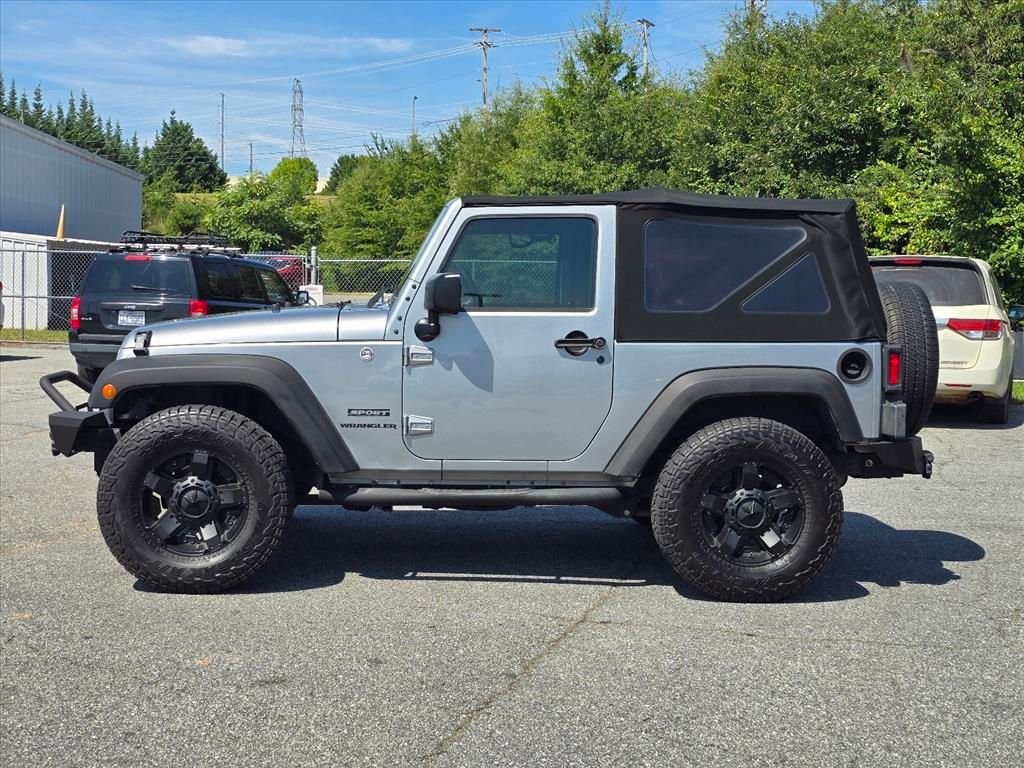 Used 2015 Silver Jeep Sport image 23