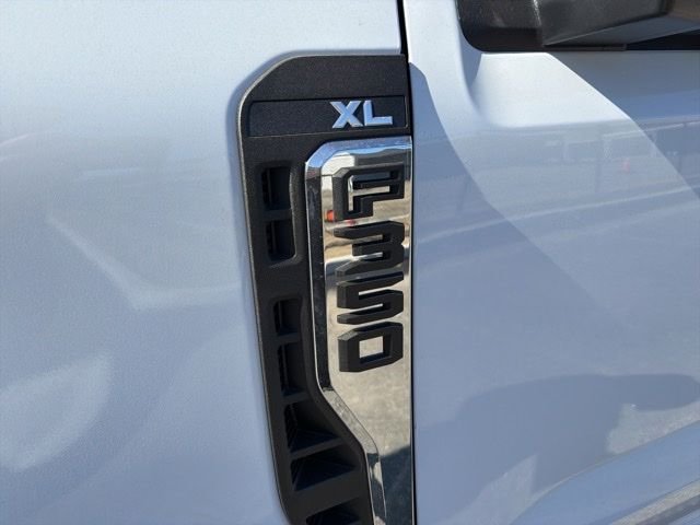 New 2026 Oxford White Ford F-350® XL image 7