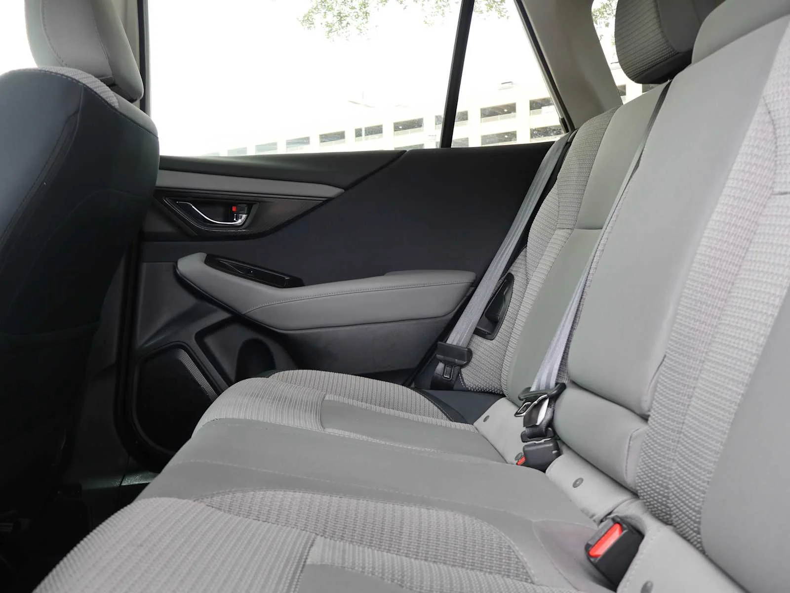 Used 2025 Crystal White Pearl Subaru Premium image 25