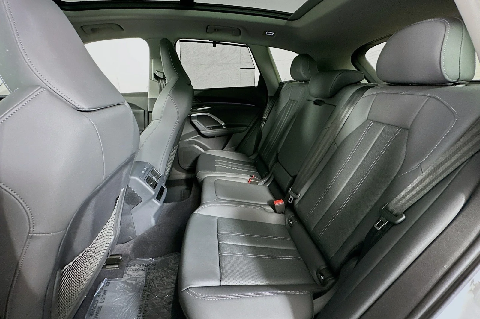 Used 2025 Glacier White Metallic Audi Premium Plus image 9