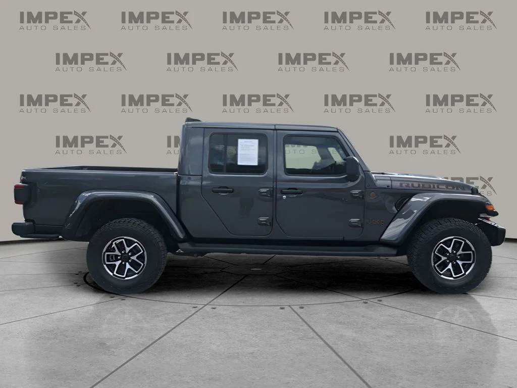 Used 2024 Gray Jeep Rubicon image 6