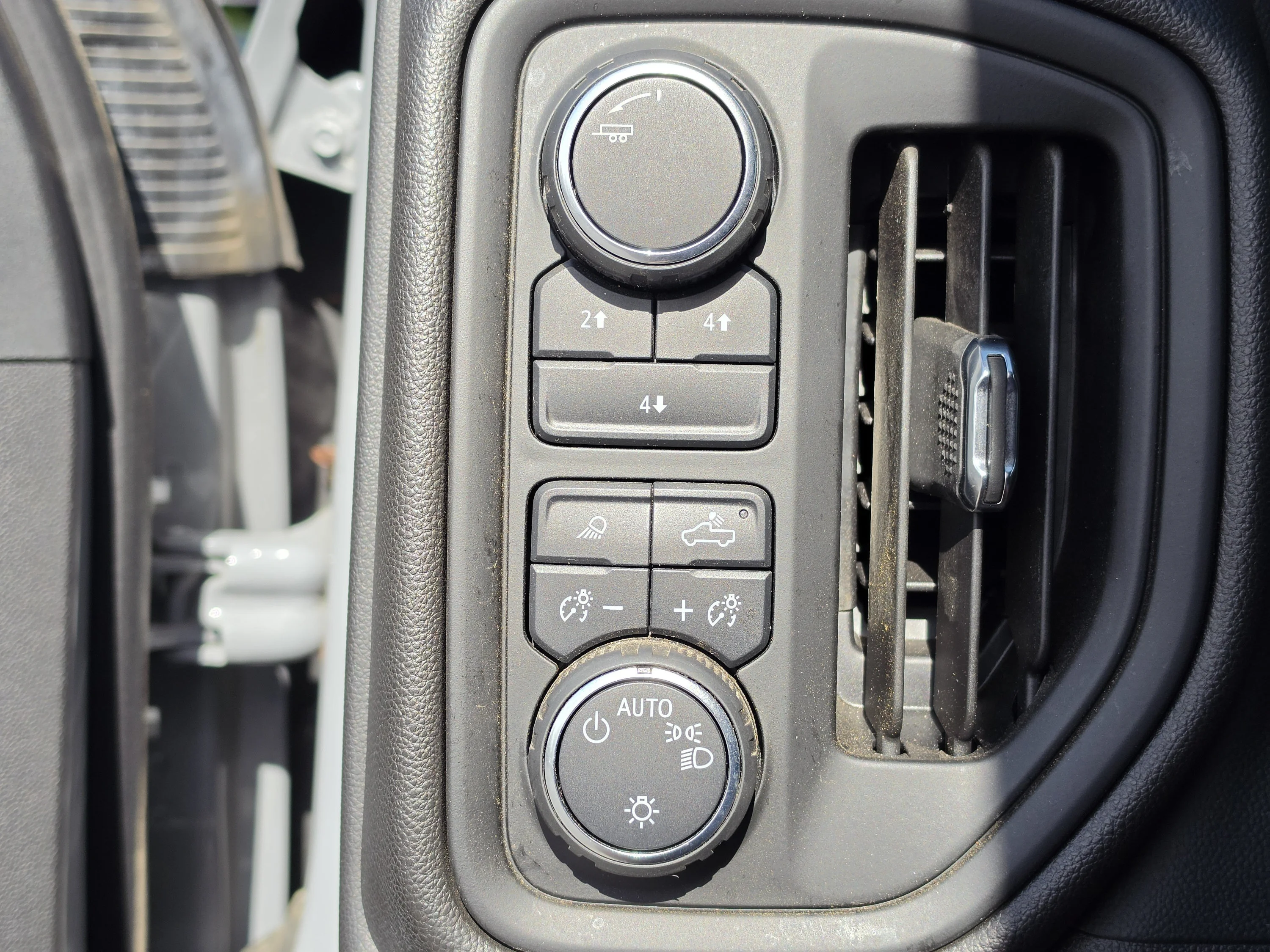 Used 2024 Slate Gray Metallic Chevrolet Work Truck image 29