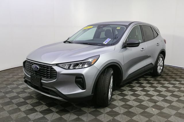Used 2023 Silver Ford Active image 5