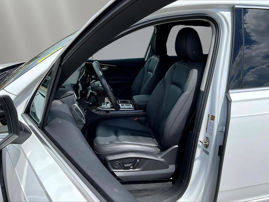 Used 2023 Glacier White Audi 55 Premium Plus image 21
