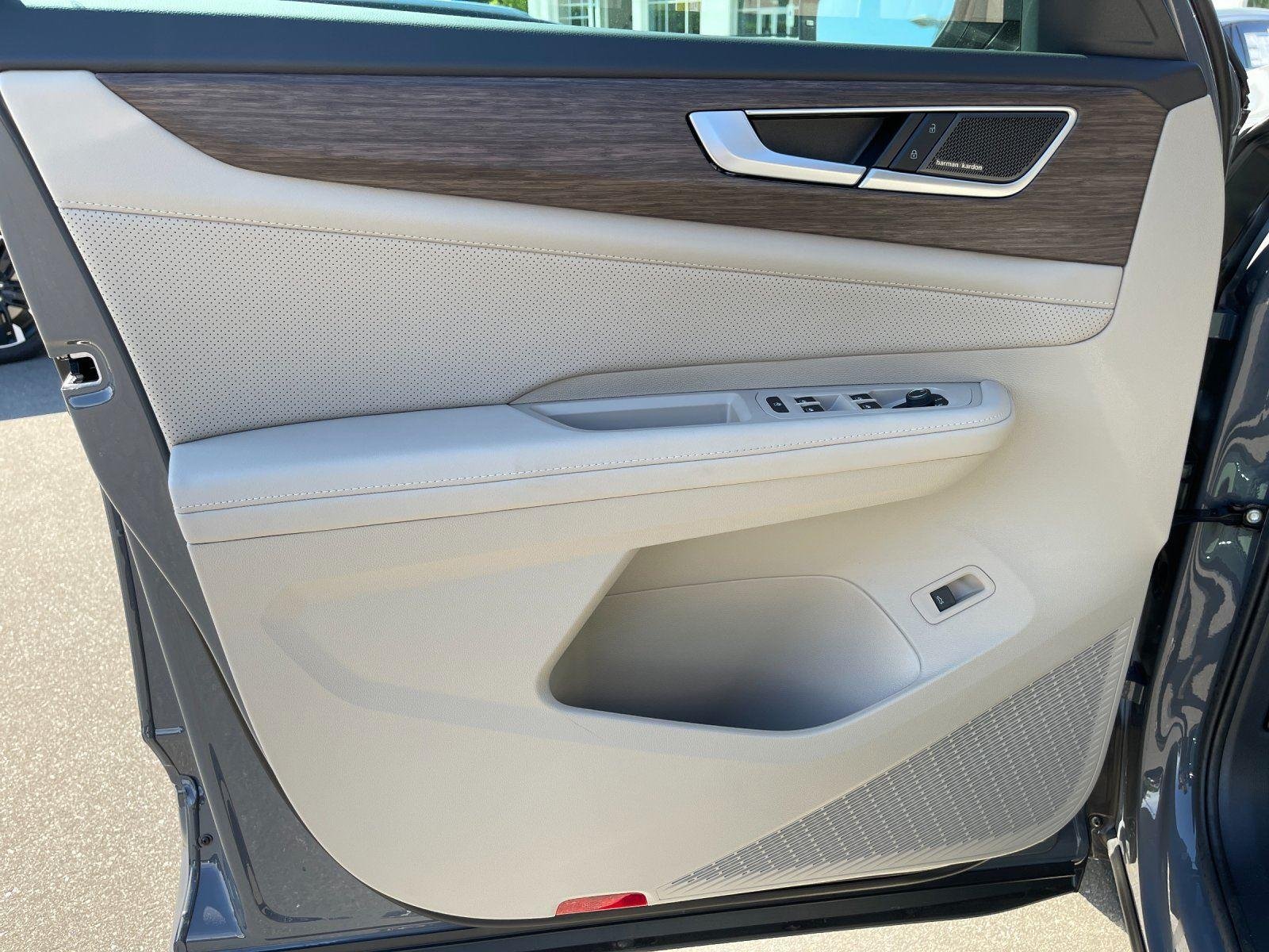 New 2026 Pure Gray Volkswagen 2.0T SEL Premium R-Line image 13