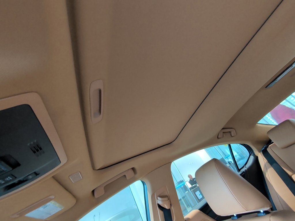 2023 Lexus ES 350 - Photo 19