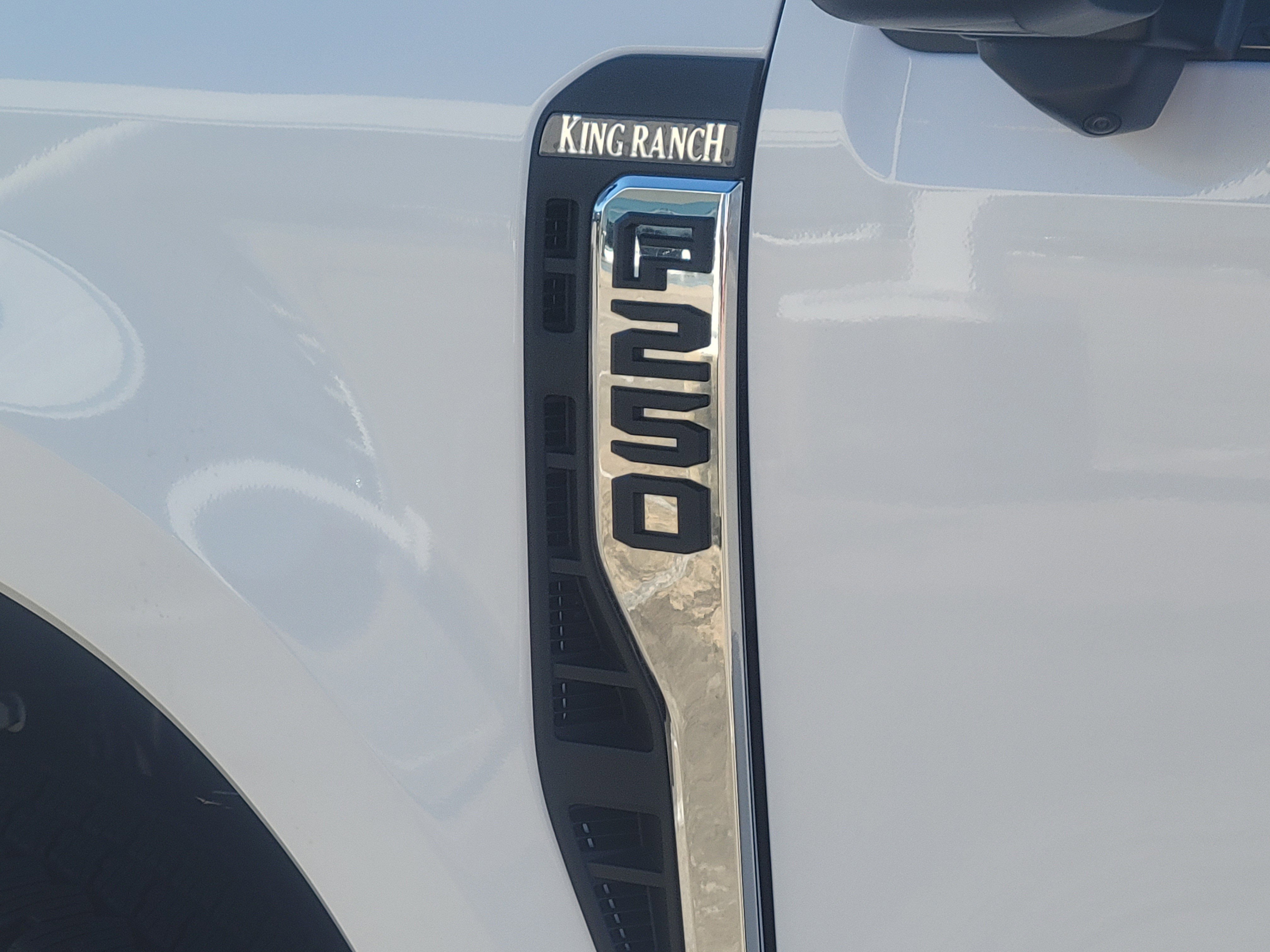 New 2026 Star White Metallic Tri-Coat Ford King Ranch image 10