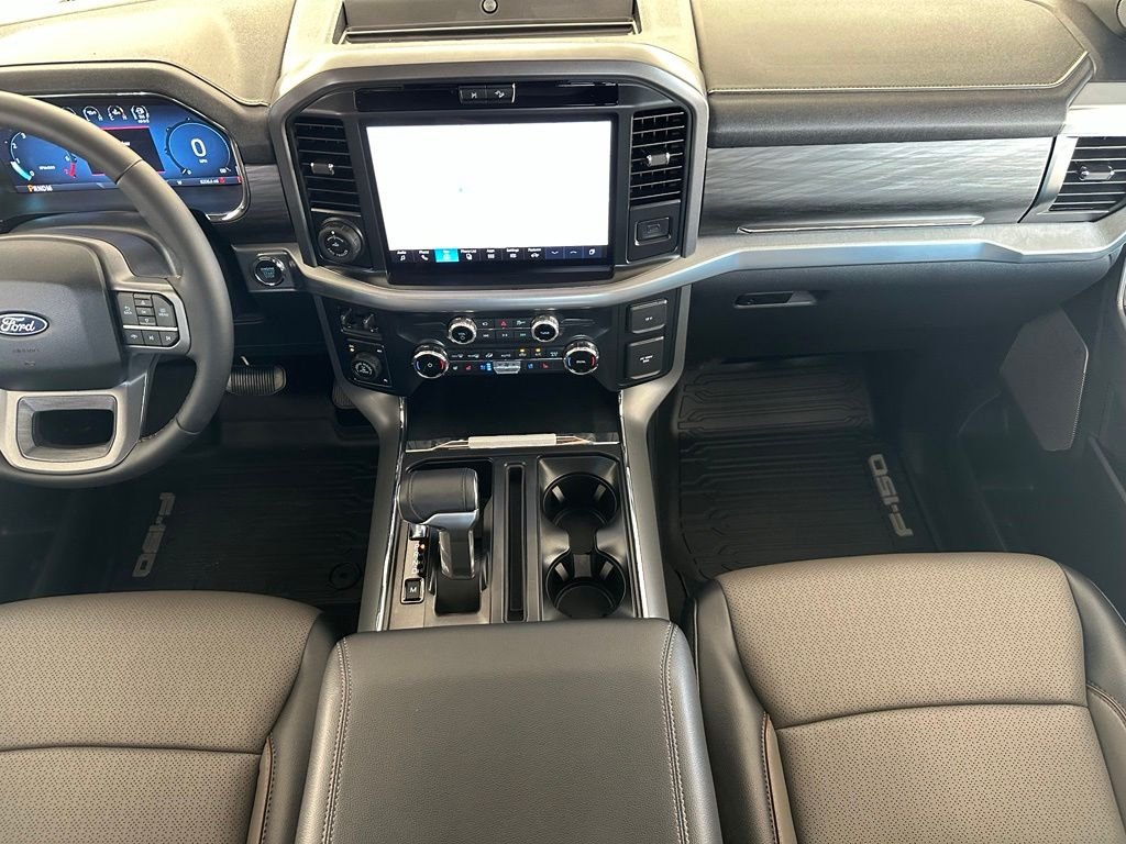Used 2025 Red Ford Lariat image 19